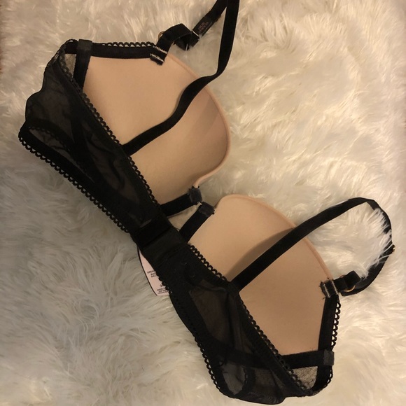 Victoria Secret Lace Balconet Push Up Bra - Picture 4 of 4